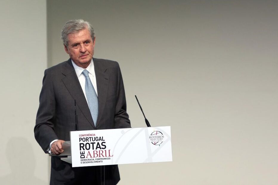 João Lobo Antunes, morte, neurocirurgião
