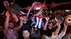 Centenas celebram a morte de Fidel Castro