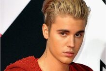 Justin Bieber, Keith Casey, The Irish Independent, fã, polémica