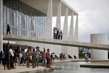 Brasil, índios, protesto, Palácio do Planalto, Michel Temer, Brasília, distúrbios, guerras e conflitos