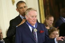 Barack Obama, homenagem, Medalha da Liberdade, Michael Jordan, Robert de Niro, Tom Hanks, Bill Gates