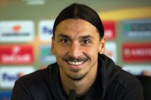 Manchester United, Zlatan Ibrahimovic, José Mourinho, Paris Saint-Germain, Old Trafford, Milan, FC Barcelona, Inter Milão, Juventus, Ajax e Malmoe, Manchester, desporto, futebol