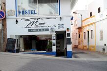 hostel Rich & Poor, Albufeira, Polícia Judiciária, Femke Lucas, Sam Bruijs, Miguel Clemente, fuga, jovens, Algarve, Holanda