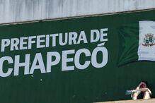 Chapecó, Brasil, Carla Vilembrini, Santo António, Santa Catarina, Argentina, Arena Condá, Cecilio Hans, Medellín, Colômbia, Chapecoense, Taça, Atletico Nacional, Lisboa, economia, negócios e finanças, transportes