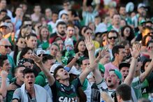 Chapecó, Brasil, Carla Vilembrini, Santo António, Santa Catarina, Argentina, Arena Condá, Cecilio Hans, Medellín, Colômbia, Chapecoense, Taça, Atletico Nacional, Lisboa, economia, negócios e finanças, transportes