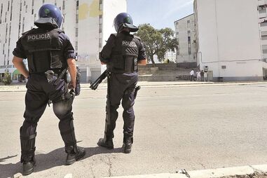 armas, milhões, coletes antibala, Ministério da Administração Interna, MAI, PSP, GNR, SEF