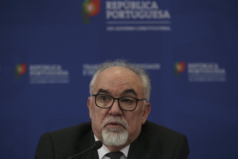 Complemento Solidário para Idosos, ministro da Segurança Social, Vieira da Silva, Segurança Social, política, economia, negócios e finanças