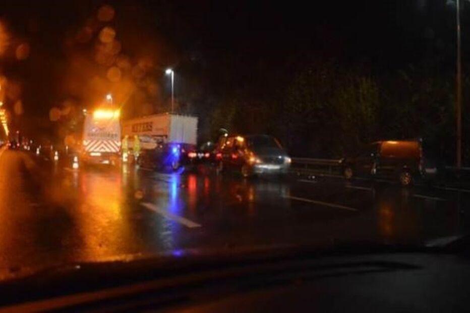 Bélgica, portugueses, feridos, mortos, acidente, colisão