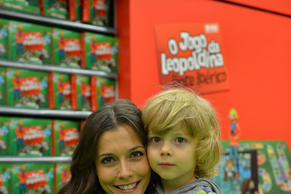 14-11-2016_17_36_49 Claudia-Borges-e-o-filho.jpg