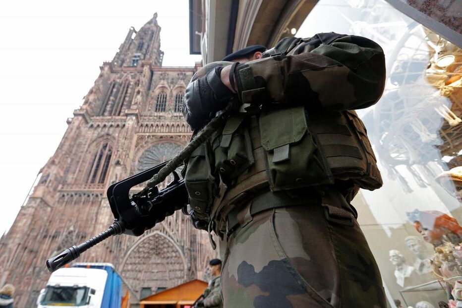 França, terrorista, detenção, Portugal, residência