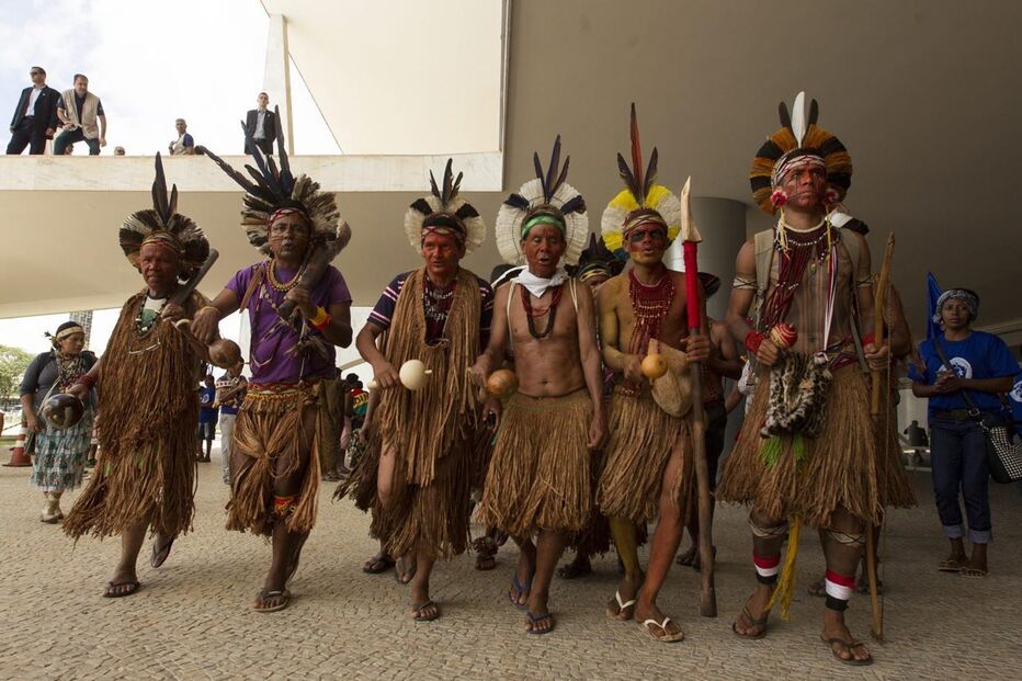 Brasil, índios, protesto, Palácio do Planalto, Michel Temer, Brasília, distúrbios, guerras e conflitos