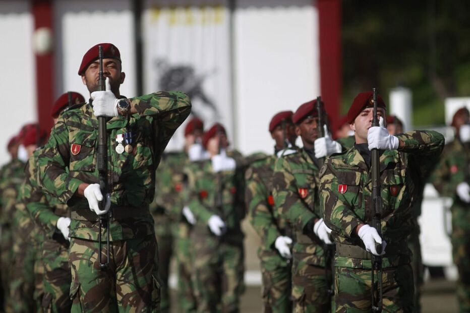 Cerimónia de imposição da boina vermelha aconteceu no quartel da Serra da Carregueira