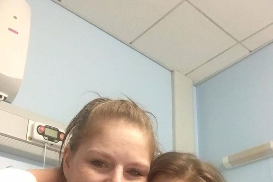 28-11-2016_17_03_47 PAY-Abbie-Kinnaird-spider-bite.jpg