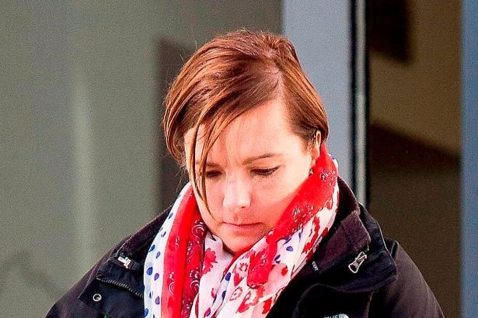 29-11-2016_15_37_21 PAY-SWNS_TEACHER_SEX_001.jpg