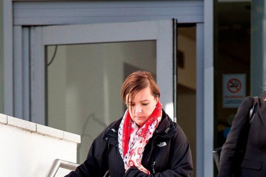 29-11-2016_15_37_22 PAY-SWNS_TEACHER_SEX_006.jpg