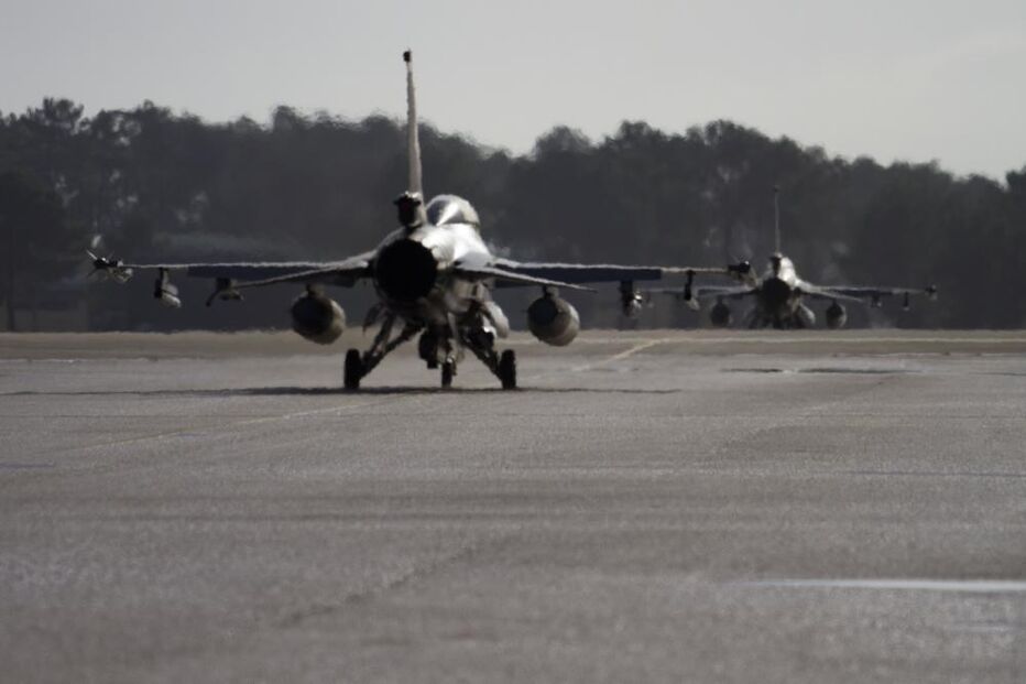 Monte Real, f-16, avião