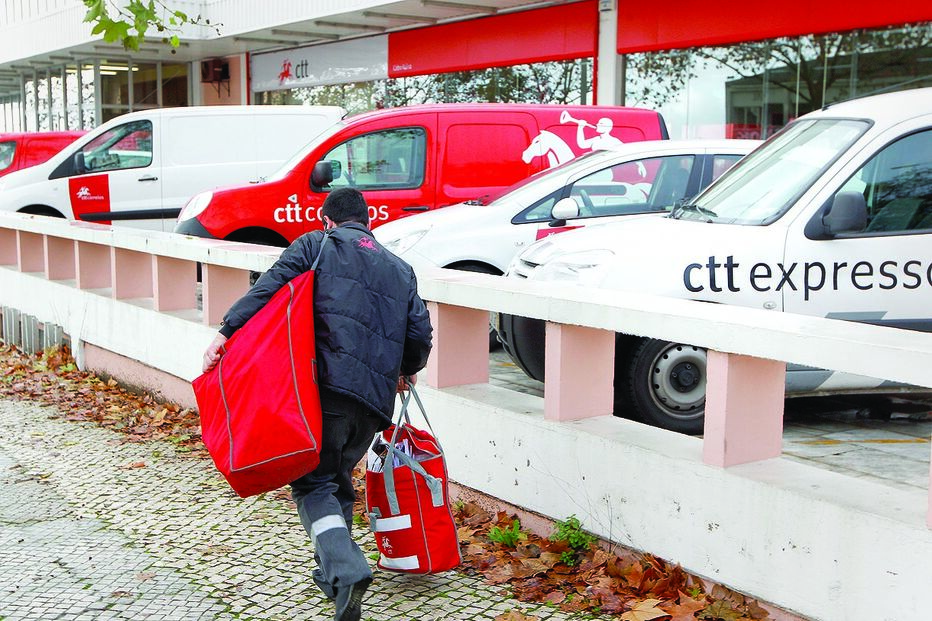 30-11-2016_04_41_53 Imagem alg12a.jpg