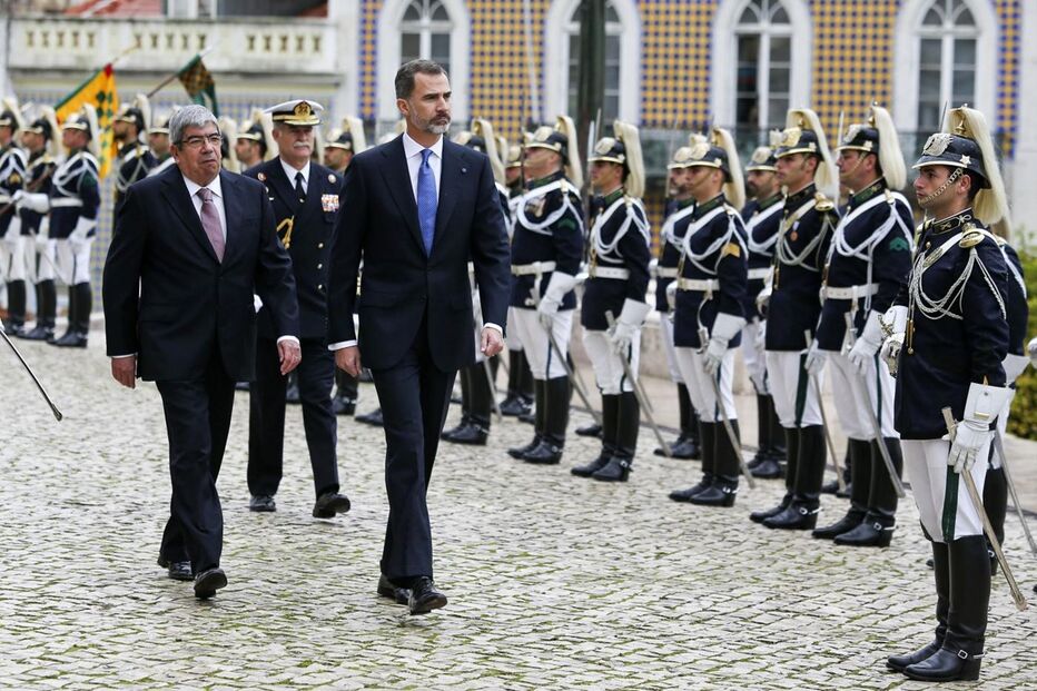 Reis de Espanha recebidos na Assembleia da República