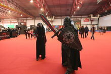 Fãs enchem Exponor no primeiro dia da Comic Con