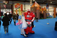 Fãs enchem Exponor no primeiro dia da Comic Con