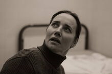 O outro lado da história de Alice chega ao teatro