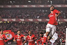 Raúl Jiménez, Benfica, Sporting