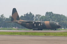 Indonésia Hercules C-130, Agus Supriatna, oficial da Força Aérea, acidentes e desastres, acidentes de transporte, acidente aéreo