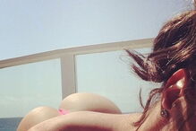 Taisha é demasiado sexy para o Instagram