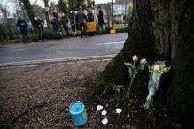 Fãs prestam homenagem a George Michael