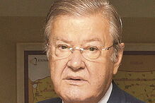 A. Soares dos Santos