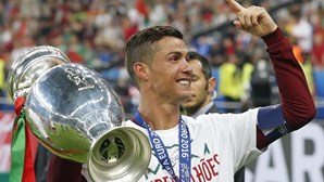 Cristiano Ronaldo pelo sétimo ano na equipa ideal do L'Équipe