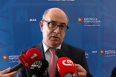 ministro da Defesa Nacional, Azeredo Lopes, Polícia Marítima, General das Forças Armadas, Governo, Marinha, Autoridade Marítima Nacional, Autoridade Marítima Nacional e Polícia Marítima, Forças Armadas, política, defesa, economia, negócios e finanças, forças armadas