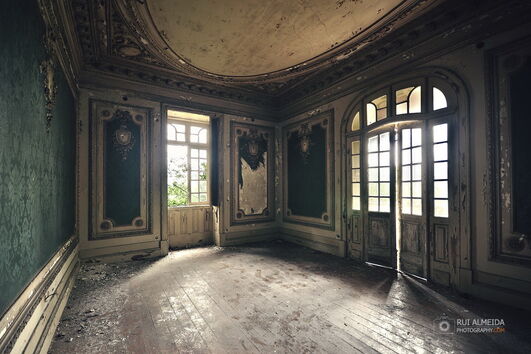 As imagens da desolação do abandono, captadas pelo fotógrafo português