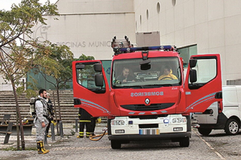 bombeiros, piscinas, sines