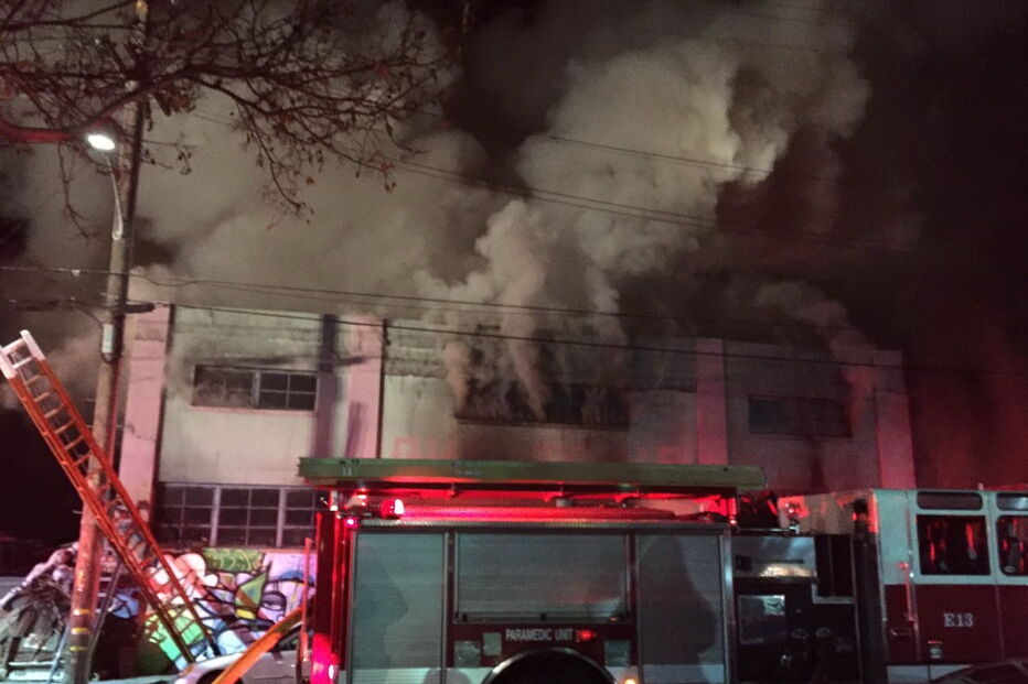 Incêndio mortal em festa num armazém dos EUA