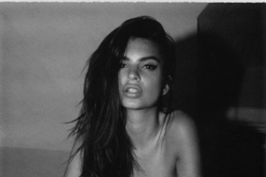 Emily Ratajkowski, nudez, fotografias, violação, publicação, livro, modelo, imagens íntimas, Jonathan Leder
