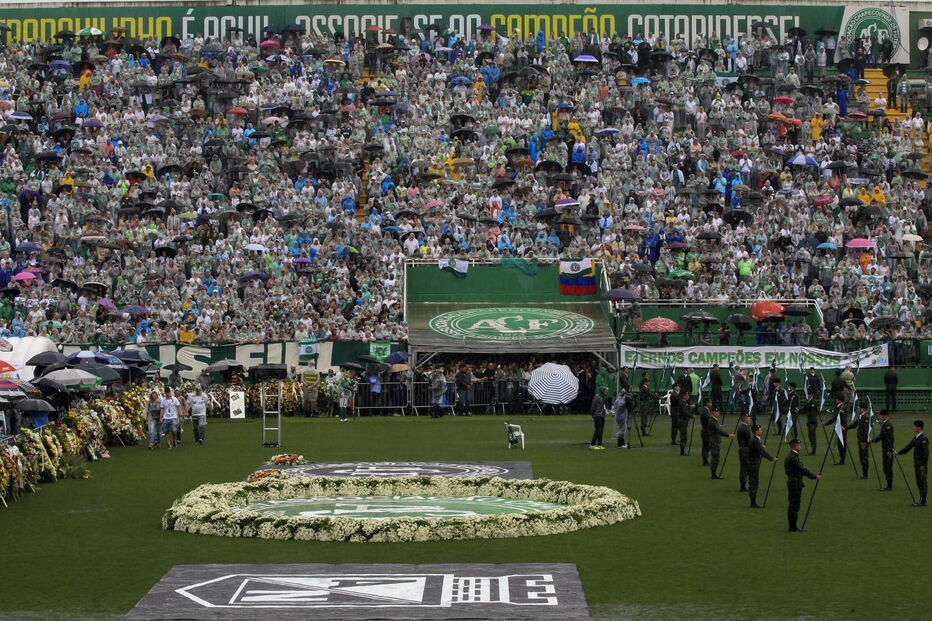 Velório, jogadores, Chapecoense, Brasil, acidente aéreo, Colômbia