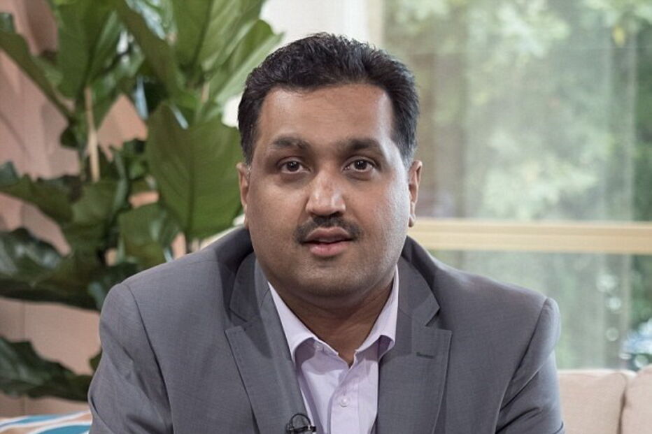 04-12-2016_13_39_01 2C4D74EC00000578-3233991-image-m-50_1442240486024.jpg