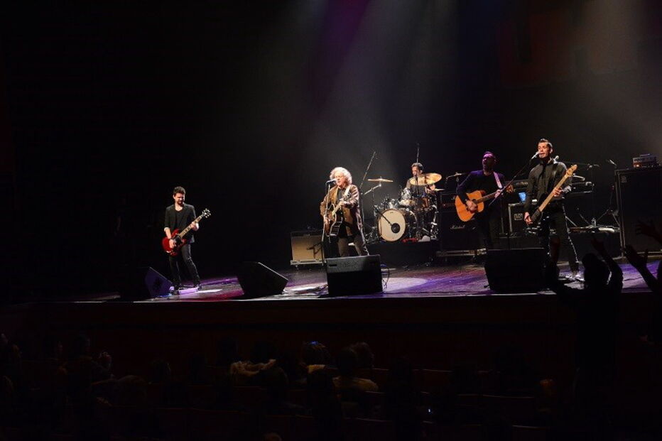 UHF, concerto, Centro Cultural Olga Cadaval, Rua do Carmo, Noites Negras de Azul, António Manuel Ribeiro, música, artes, cultura e entretenimento
