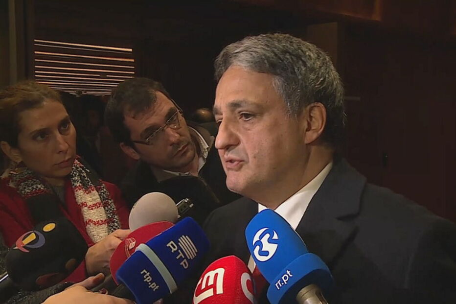  Governo, Caixa Geral de Depósitos, Paulo Macedo, Conferência, Ministério das Finanças, Rui Vilar, Caixa, questões sociais, política, economia, negócios e finanças