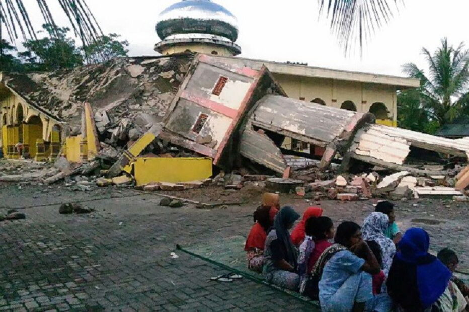 Sismo de magnitude 6,5 abala Indonésia