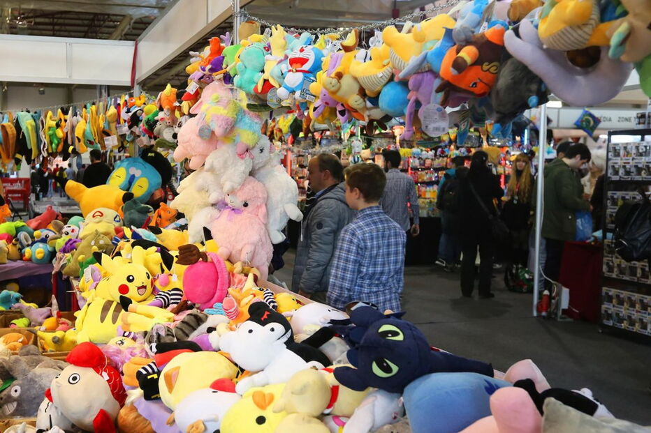 Fãs enchem Exponor no primeiro dia da Comic Con