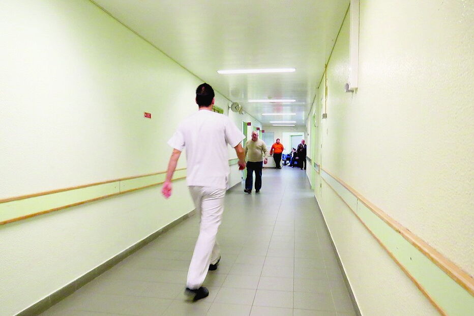 enfermeiros, centros de saúde, hospitais