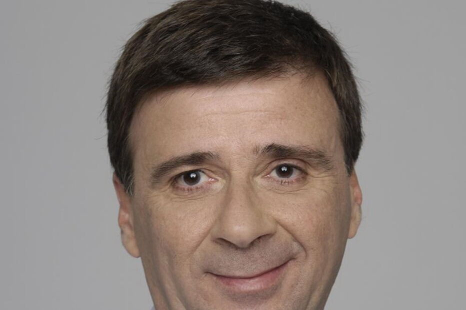 Bem-vindos a Beirais, RTP , série, morte, atores, José Boavida, Jorge Sequerra, Carlos Santos, Sónia Neves