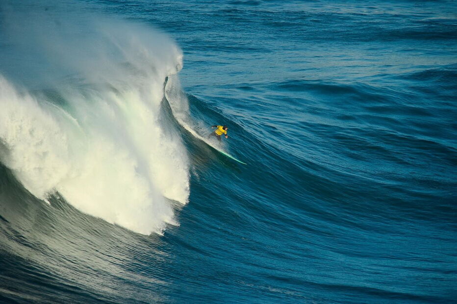 Especialistas em ondas gigantes competiram nas vagas da Nazaré