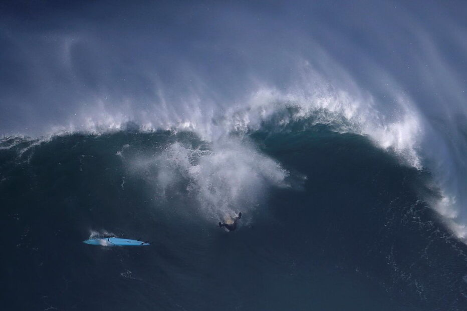 Especialistas em ondas gigantes competiram nas vagas da Nazaré