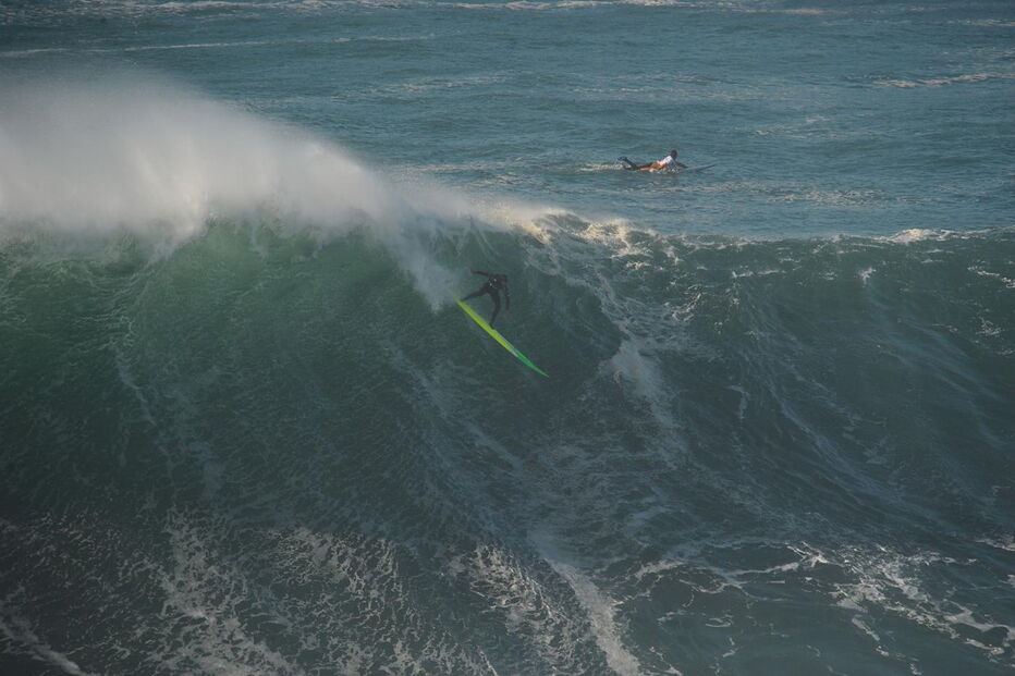  Especialistas em ondas gigantes competiram nas vagas da Nazaré