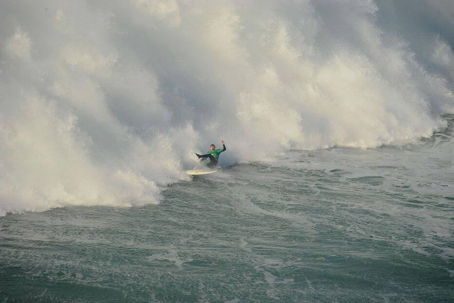  Especialistas em ondas gigantes competiram nas vagas da Nazaré