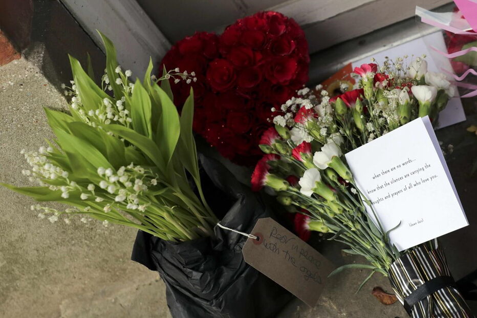 Fãs prestam homenagem a George Michael