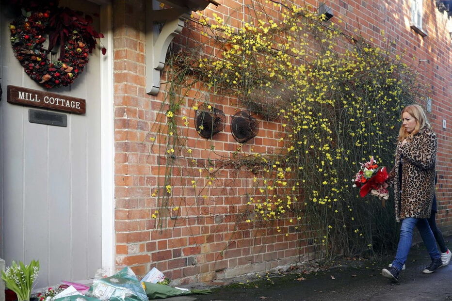 Fãs prestam homenagem a George Michael